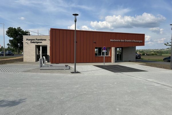 IMG_6476 Photo de l'agence Marbrerie et Pompes Funèbres Les Granits d'Auvergne - Pont-du-Château